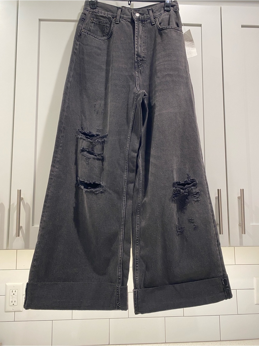 Women’s BDG Wide Leg Distressed Black Denim Jeans